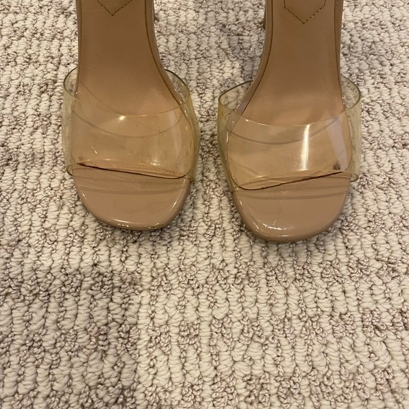 Aldo Nude Heels - Picture 2 of 6